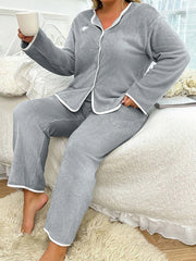 Women's Plus Size Fleece Pajama Set - Cozy Heart Print Lounge Outfit