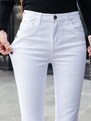 Chic and Comfortable: Women's Skinny Flare Jeans